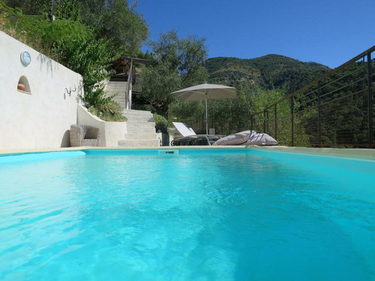 Les Figaires Villa L'Escarene Eksteriør billede